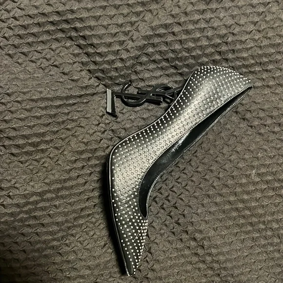 YSL heels - Picture 1 of 1